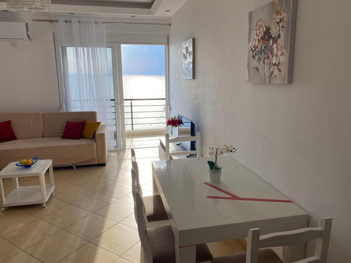 Apartment With Huge Sea View Balcony Саранде Екстериор снимка