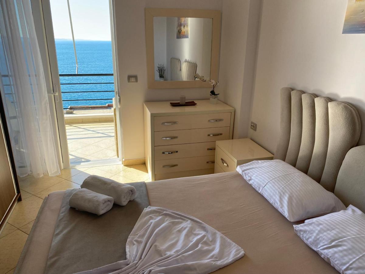 Apartment With Huge Sea View Balcony Саранде Екстериор снимка